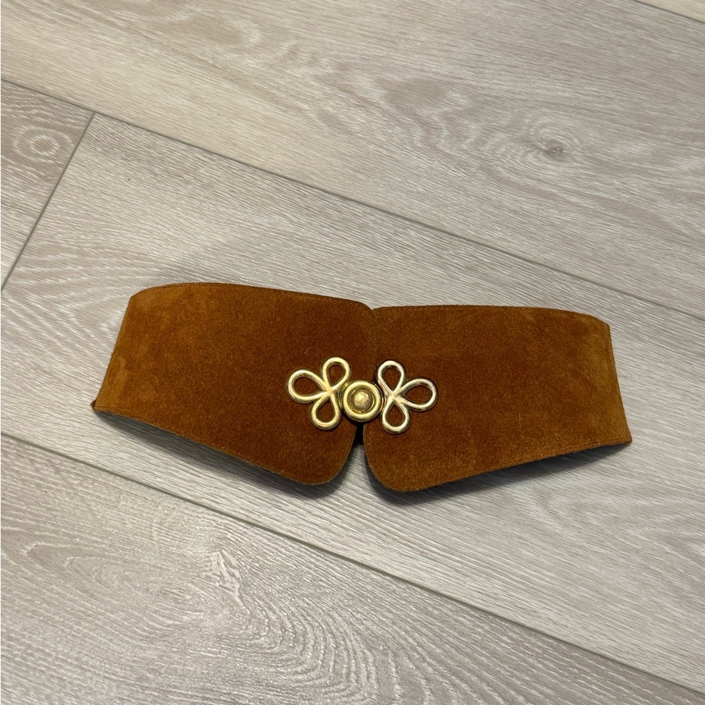 Vintage Suede Wide Waist Belt with Decorative Gold Buckle - Brown - Picture 2 of 6